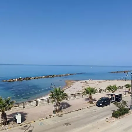 La Terrazza Sul Mare 펜션 Seccagrande (Sicily)